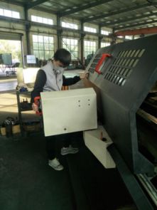 機(jī)械學(xué)院派專任教師下廠指導(dǎo)實(shí)習(xí)學(xué)生